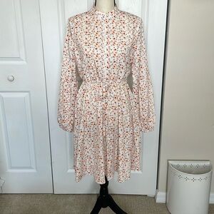NWT H WILEGEND FLORAL LIGHTWEIGHT LONG SLEEVE DRESS. SIZE MEDIUM.
